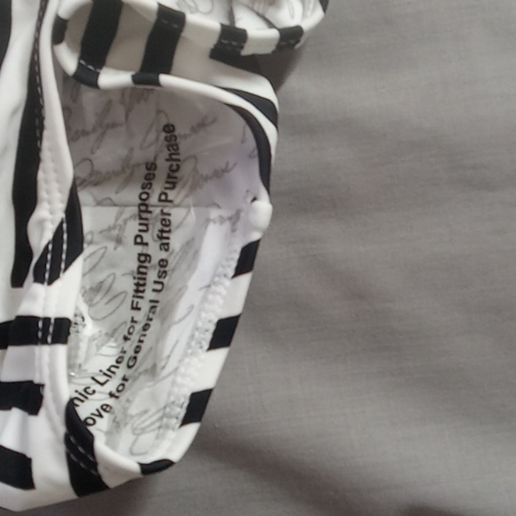 Bathing Suit Marilyn Monroe Swimwear TWO Piece BIKINI BLACK WHITE NEW LARGE - Picture 4 of 10